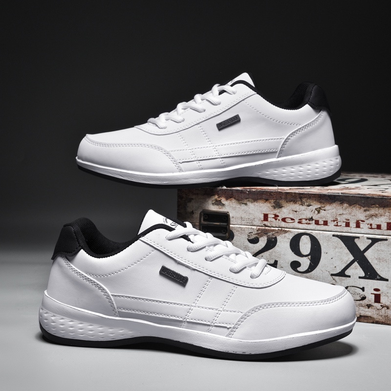 SKYE รองเท้าผ้าใบสีขาวผู้ชาย ขนาด 39-48 รองเท้าผู้ชายไซส์ใหญ่ แฟชั่นสไ ตล์เกาหลี