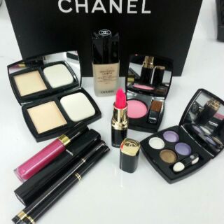 ชุดแต่งหน้า Chanel สุดหรูขายดีตลอดกาล 