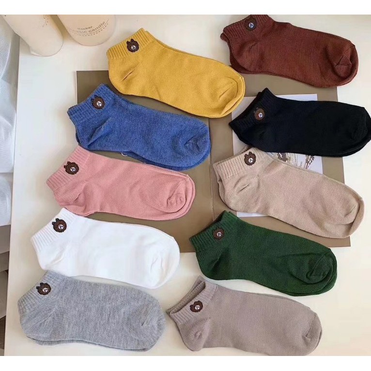 🔥พร้อมส่ง🔥 ถุงเท้าข้อสั้น 10 คู่ ถุงเท้าหมี พร้อมถุง ลายหมีบราวน์ ดอกเดซี่ เป็ด cony โคนี่ สีดำ สีขาว สีเทา แฟชั่น - รูปที่ 2