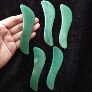 กัวซา กัวซาหยก กัวซาหยกแท้ กัวซาทรงเอสแบน(Green Aventurine)ชิ้นละ300