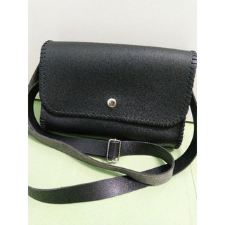 กระเป๋าหนัง cross body handmade เย็บมือ สีดำ ใหม่เอี่ยม