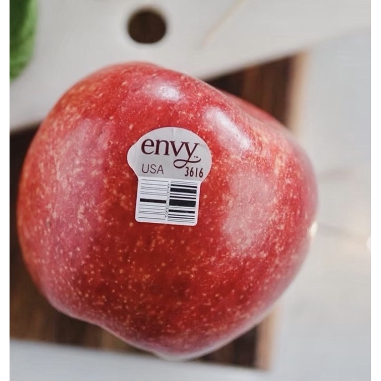 Apple Envyแอปเปิ้ล envy(เบอร์24 จำนวน24 ลูก ยกลังพรีเมี่ยม ส่งฟรีแช่เย็นทั่วประเทศ salafruits