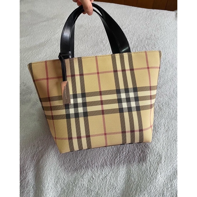 BURBERRY COATED CANVAS SMALL TOTE BAG กระเป๋ามือสอง แบรนด์เนม กระเป๋าถือ ผู้หญิง ของแท้