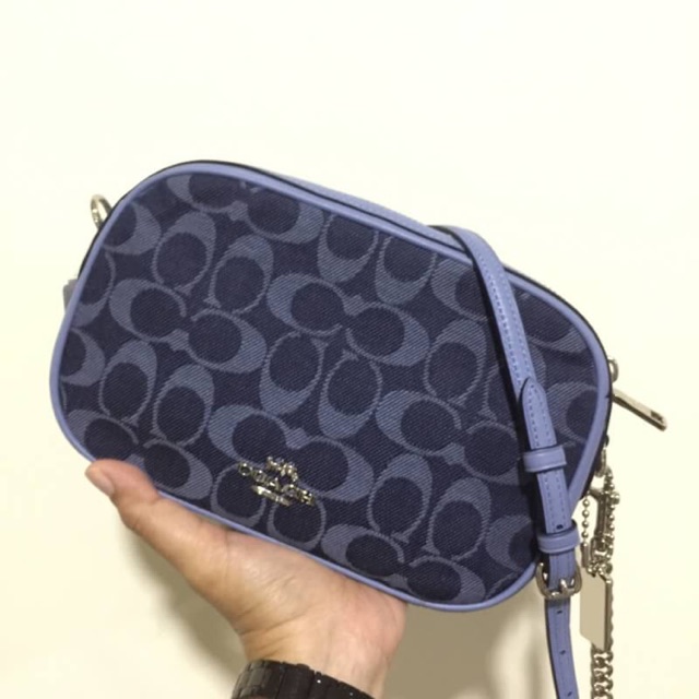 Coach  ISLA CHAIN CROSSBODY IN SIGNATURE DENIM