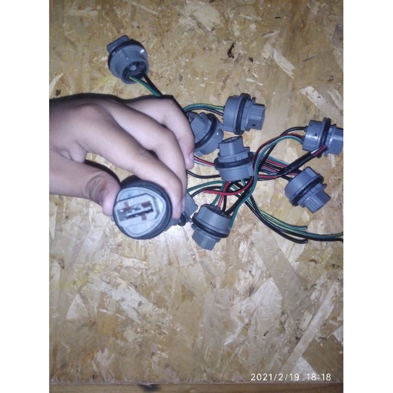 ซ็อกเก็ต FITTING BULB T20 ATRET STOP SEN