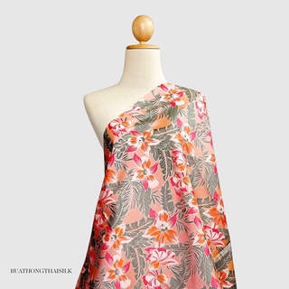 BATIK FLORAL DESIGN PRINTED THAI SILK FABRIC - ผ้าไหม ไทยแท้ พิมพ์ลาย ลวดลาย ดอกไม้ บาติก ธรรมชาติ