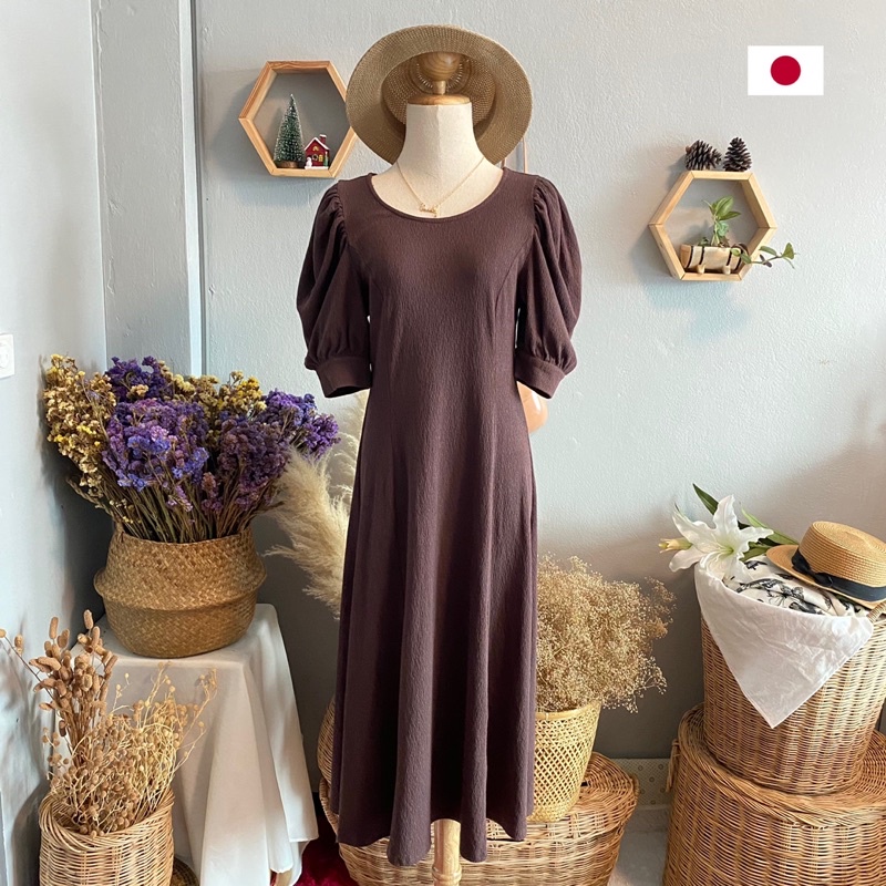 🇯🇵เดรสลำลอง ผ้ายืดมีน้ำหนัก มือสองญี่ปุ่น แบรนด์ archives Size F สีน้ำตาล🤎คอกลม แขนตุ๊กตา มีเชือกผูกเอว(Lot 9)
