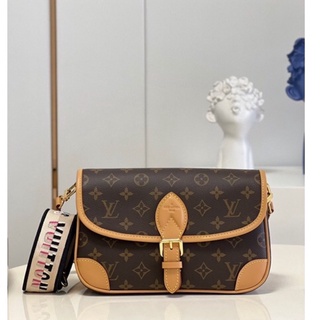 พรี​ ราคา7300 Lv louis vuitton Diane M45985 กระเป๋าแฟชั่นกระเป๋าสะพายไหล่กระเป๋าสะพายกระเป๋าสะพายข้าง