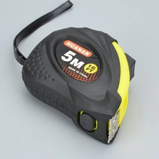 ตลับเมตร 5เมตร หุ้มยาง คละสีให้ (1อัน) (TYUG)JH5131312323