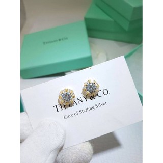 (สินค้าพร้อมส่ง กดสั่งได้เลยค่ะ) Diamond earring  ต่างหูเพชรล้อมรอบด้วยเพชรรีเม็ดเล็กๆ