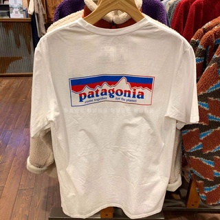 [S-5XL]เสื้อยืดแขนสั้น ผ้าฝ้ายแท้ พิมพ์ลายโลโก้เปียโน Patagonia สําหรับผู้ชาย