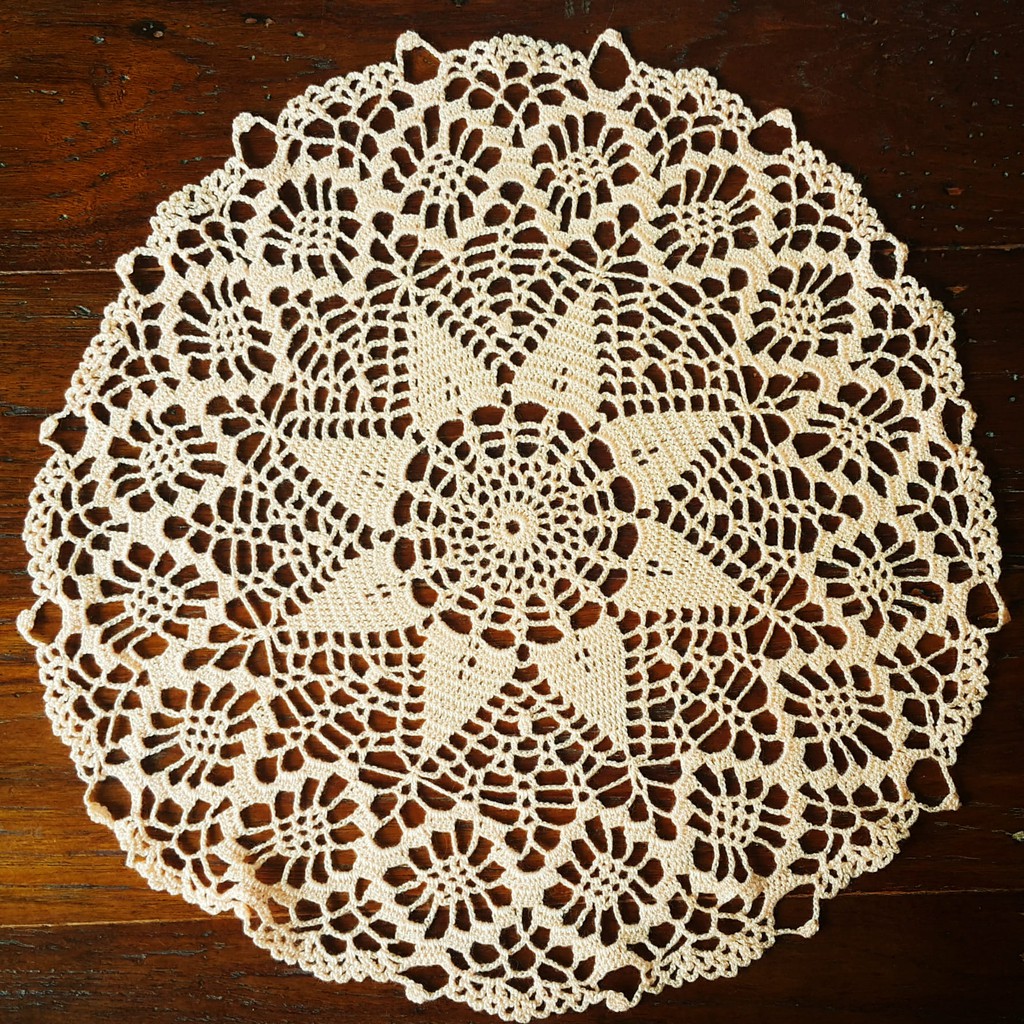 งานโครเชต์ ดอยลี่ 12 นิ้ว (LF007)