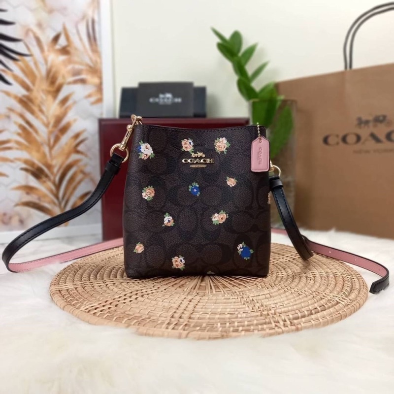 COACH MINI TOWN BUCKET BAG WITH LADYBUG FLORAL PRINTT