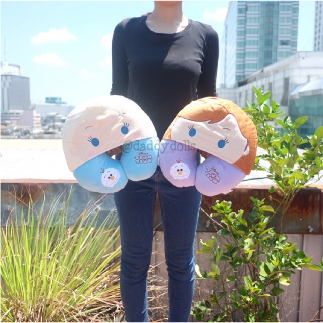 หมอนรองคอ มีฮู้ด Elsa เอลซ่า & Anna แอนนา Tsum Tsum ซูมซูม Frozen