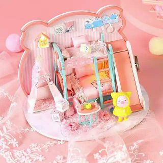 พร้อมส่ง บ้านตุ๊กตา DIY Piggy girl มีฝาครอบกันฝุ่น