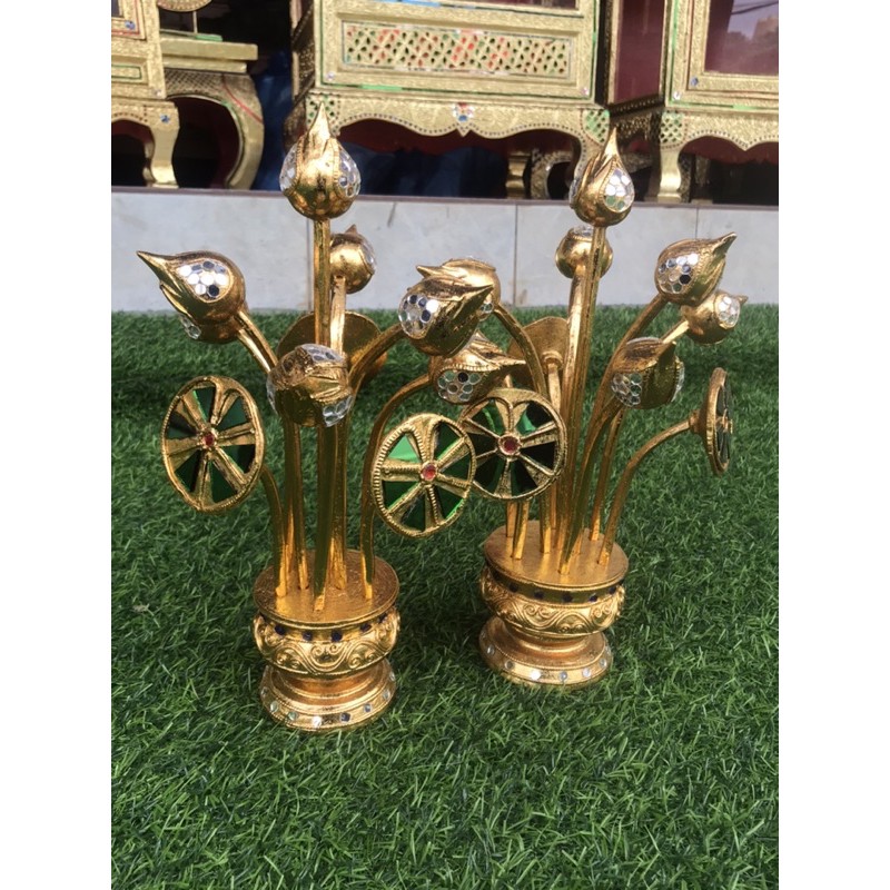 ดอกบัวปิดทอง วางโต๊ะหมู่ (ราคาต่อ 1คู่)