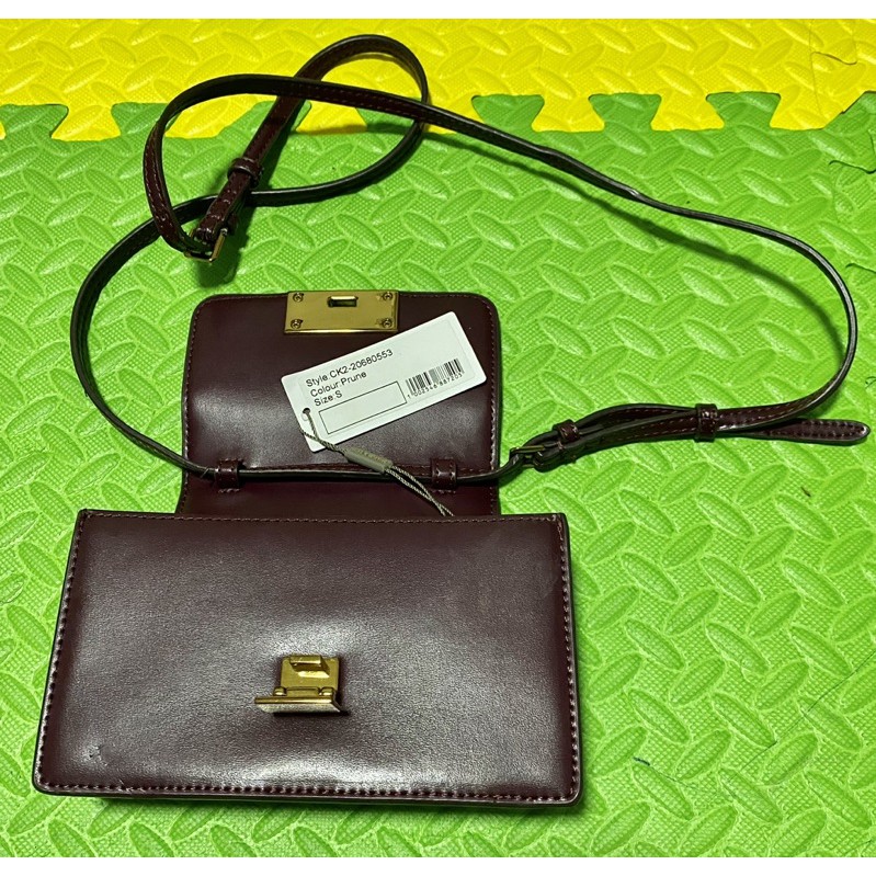 กระเป๋า charles&keith