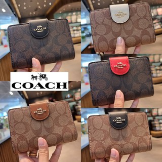 กระเป๋าสตางค์ใบกลาง COACH C0082 MEDIUM CORNER ZIP WALLET IN SIGNATURE CANVAS