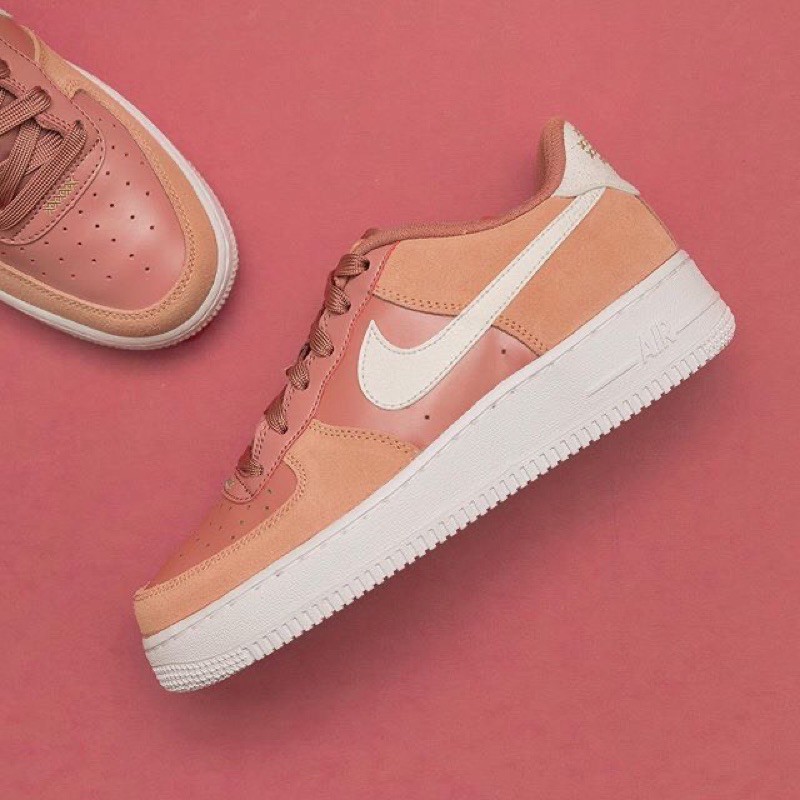nike air force 1 lv8 v day