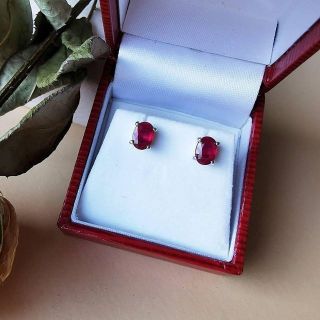 Ruby Earring ต่างหูทับทิม พลอยรี สีแดงสด แสงดี ตัวเรือนเงินแท้ 925