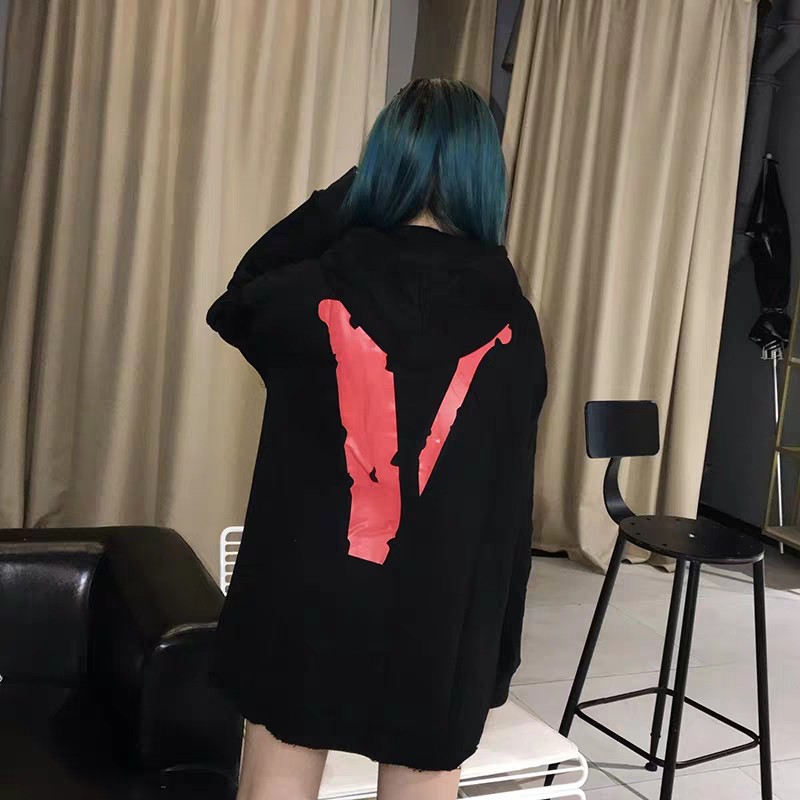 VLONE เสื้อฮู้ดคู่รัก Big V Hype Streetwear สีแดง