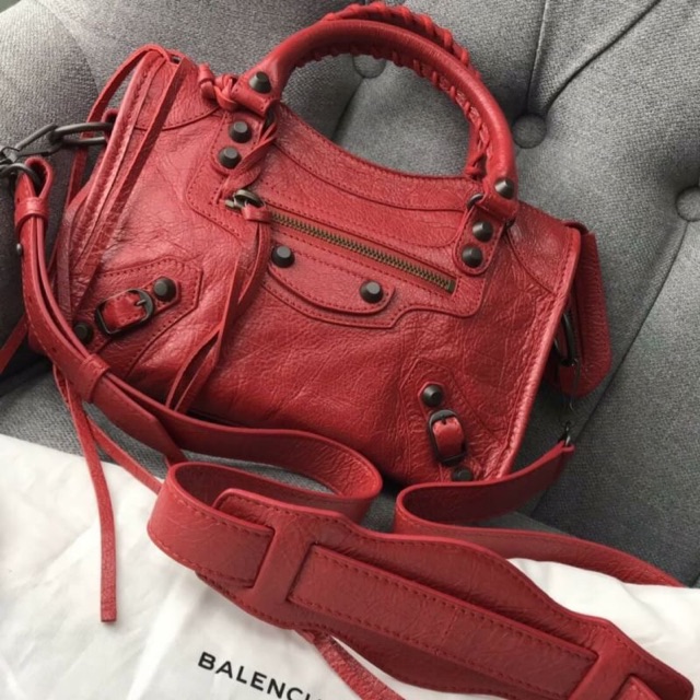 balenciaga classic logo strap