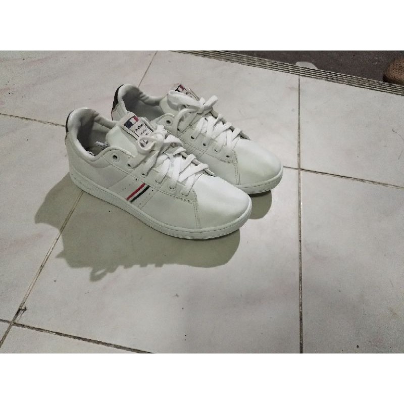 ❌ขายแล้วจ้า❌รองเท้าผ้าใบ EiDER แท้มือสองจากเกาหลี👟