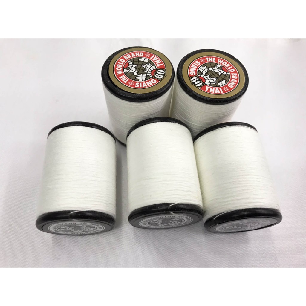 ด้ายเนา เบอร์ 60 ใช้สำหรับเนาเสื้อผ้า ด้ายเปื่อย สีขาว ตราลูกโลก – โปรปัง