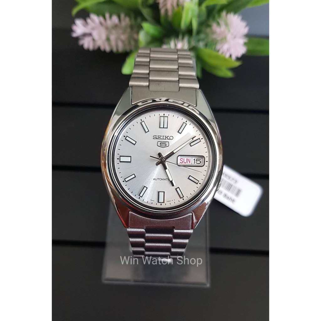 นาฬิกา SEIKO 5 Automatic SNXS73K นาฬิกาผู้ชายสายแสตนเลส หน้าปัดขาว - มั่นใจ ของแท้ 100% รับประกันศูนย์ 1 ปี