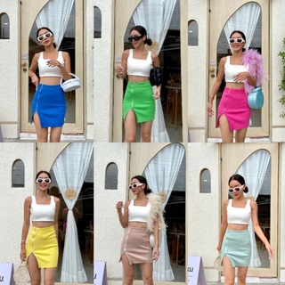 Amy skirt กระโปรงรุ่นใหม่สุดปัง ! เนื้อผ้า Knit เข้ารูปใส่สบายไม่คันนะคะดีเทลด้านข้างเพิ่มซิปรูดได้จริง ปรับได้ตามความเผ