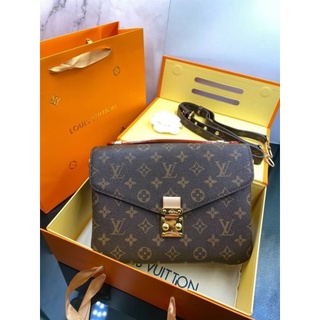 กระเป๋า​ Louis vuitton​ (hi end)​