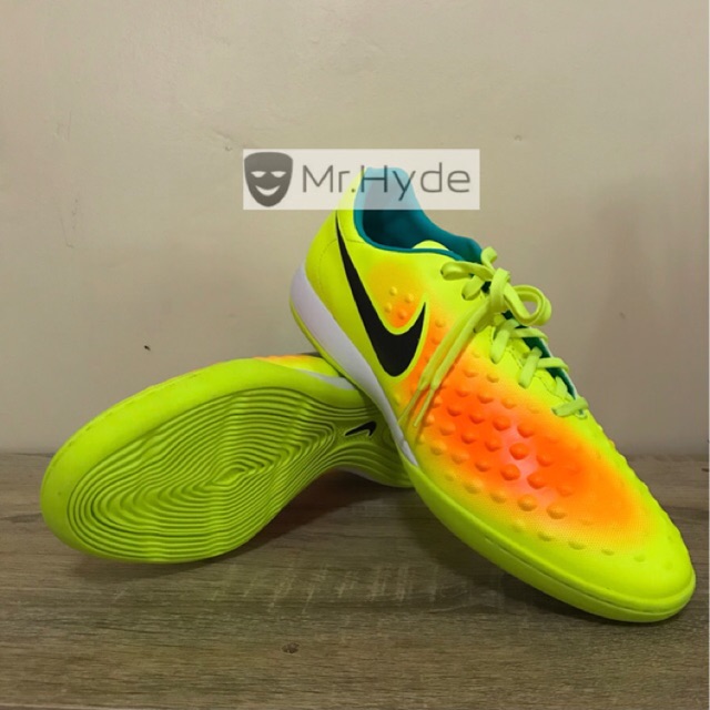 รองเท้าฟุตซอล nike magista onda ii ic