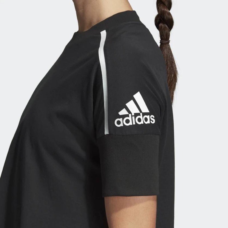 เสื้อ Adidas ของแท้ ผู้หญิง