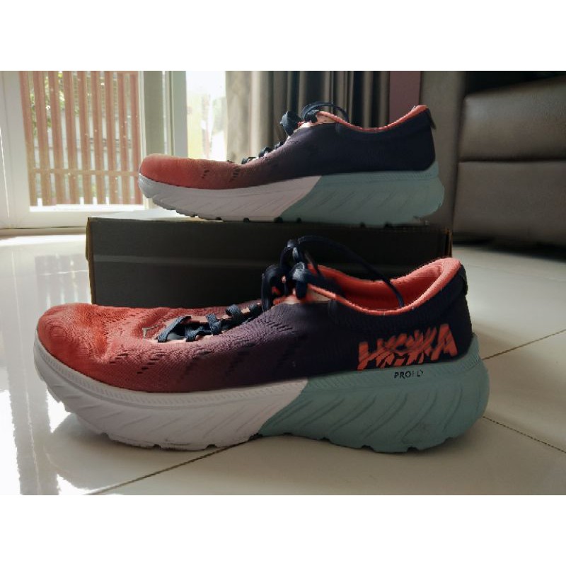 รองเท้ามือสอง Hoka MACH2