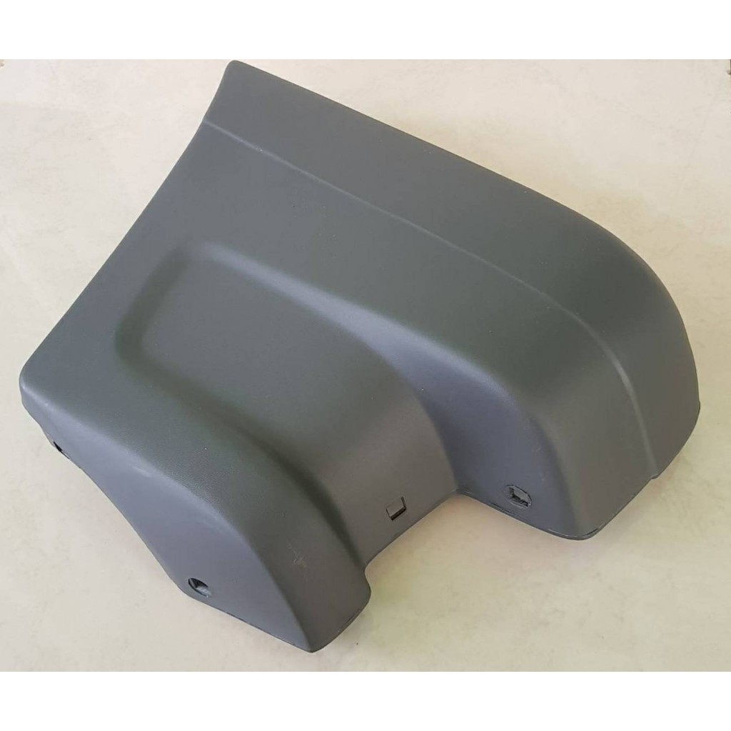 พลาสติกมุมกันชนหน้า MAZDA MAGNUM,B2200,B2500,THUNDER ข้างLH(ซ้าย) อันละ520 บาท
