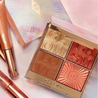 - บัตรเครดิตไม่บวกเพิ่ม -  Charlotte Tilbury Glowgasm Palette : 2 shades