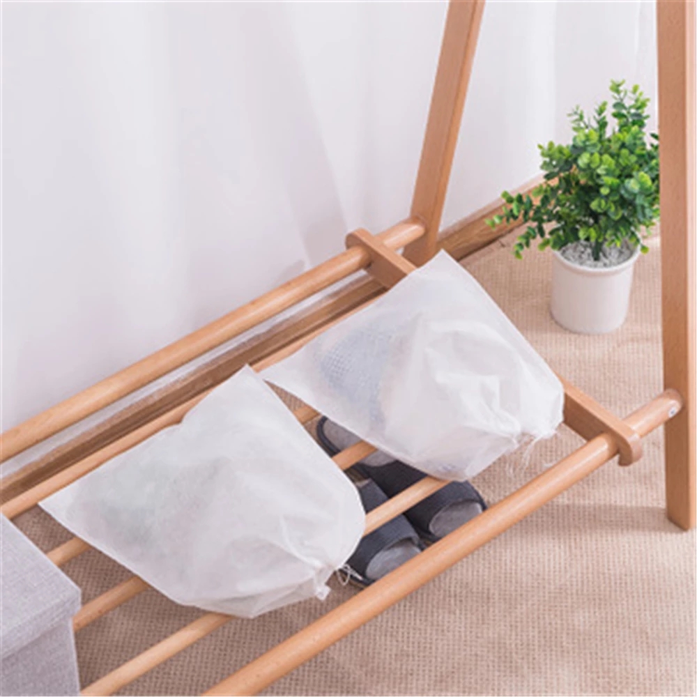( Portable Non - Woven ) กระเป๋าจัดเก็บรองเท้า ( สี่เหลี่ยมสีขาว )