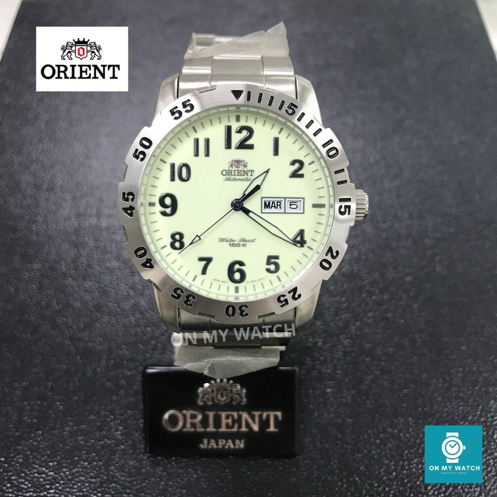 นาฬิกาข้อมือ ORIENT Automatic รุ่น FEM7A002R9 หน้าขาว