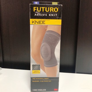 Futuro Active Knit Knee Stabilizer อุปกรณ์พยุงเข่า แบบมีแกน Size M