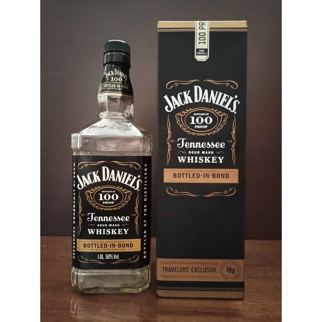 ขวดน้ํามัน Jack Daniels Tennessee มือสอง 1 ลิตร + กล่อง