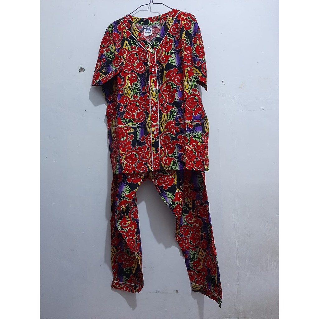 ชุดนอนแขนสั้น Batik Chart Chart สําหรับผู้หญิง