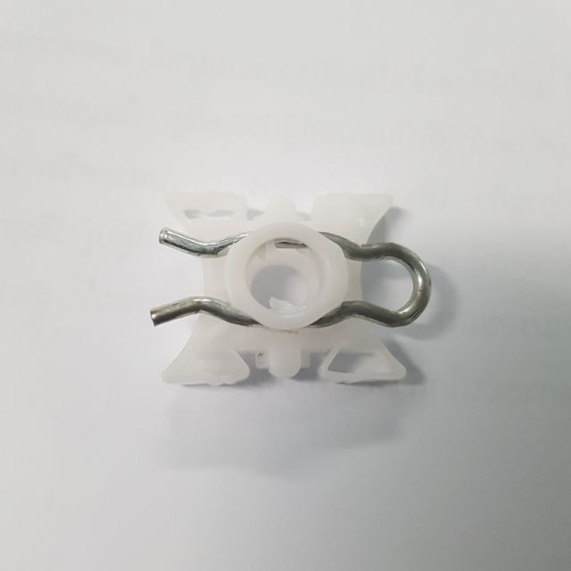 กิ๊บรางกระจก Bmw E34 E36 E46