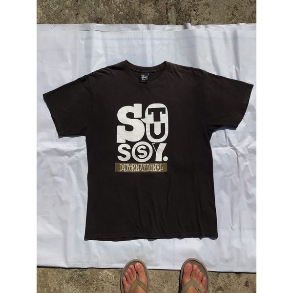 เสื้อยืด Stussy International Black Tee มือสอง