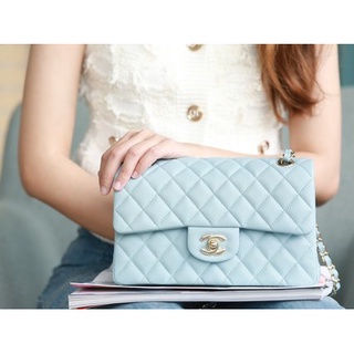 [ทักแชทก่อนสั่งซื้อ]Chanel  classic  23 cm  ( 9 นิ้ว) หนังคาเวียร์ งานดีสุด สีใหม่ล่าสุด