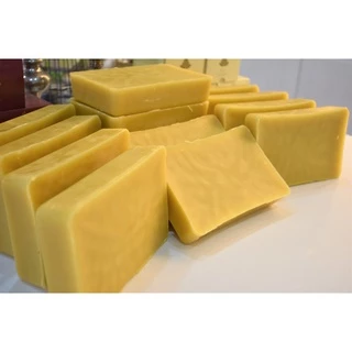 Beeswax Grade A น้ำหนัก 500 กรัม ไขผึ้งแท้ธรรมชาติ 100% ไขผึ้งทำผ้าห่อไขผึ้ง/ส่วนผสมเครื่องสำอาง cosmetic grade