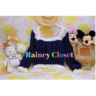 Rainey Closet - เสื้อคอเหลี่ยมลูกไม้ เสื้อคอเหลี่ยมแต่งระบายลูกไม้ เสื้อคอเหลี่ยมสีพิ้น