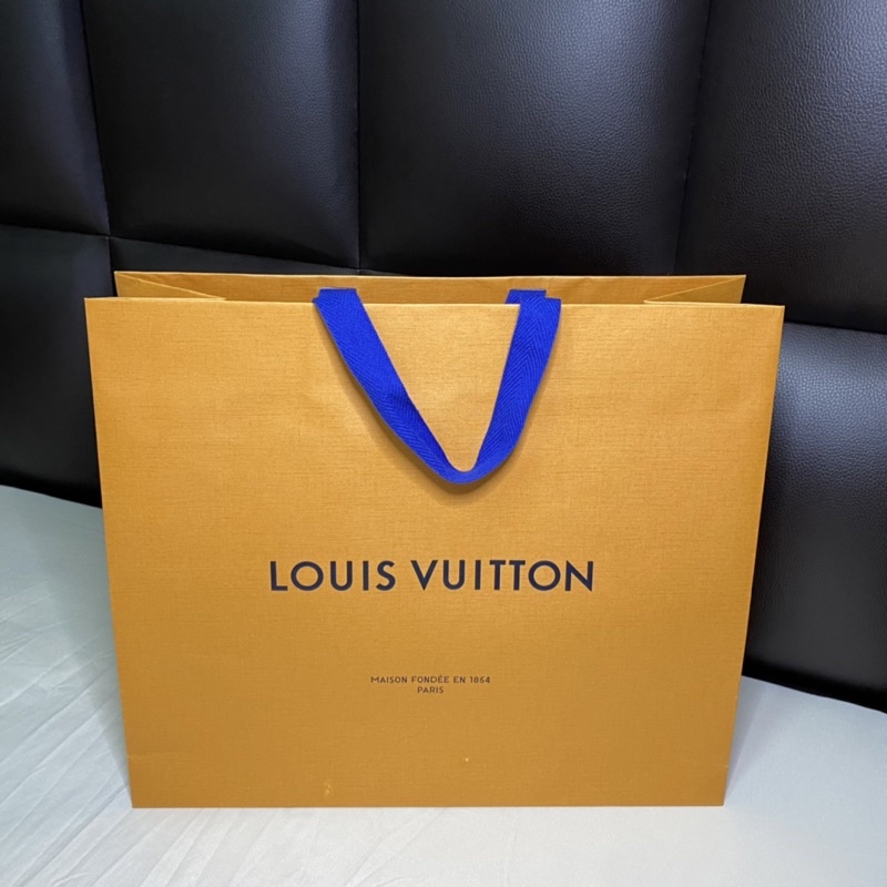 ถุงกระดาษ Louis Vuitton ของแท้