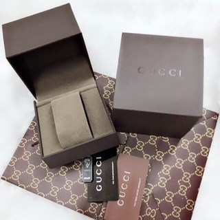 กล่องนาฬิกา Gucci. อุปกรณ์ ครบ