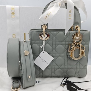 Lady​ Dior​ Medium 8.5" กระเป๋าดิออร์แท้