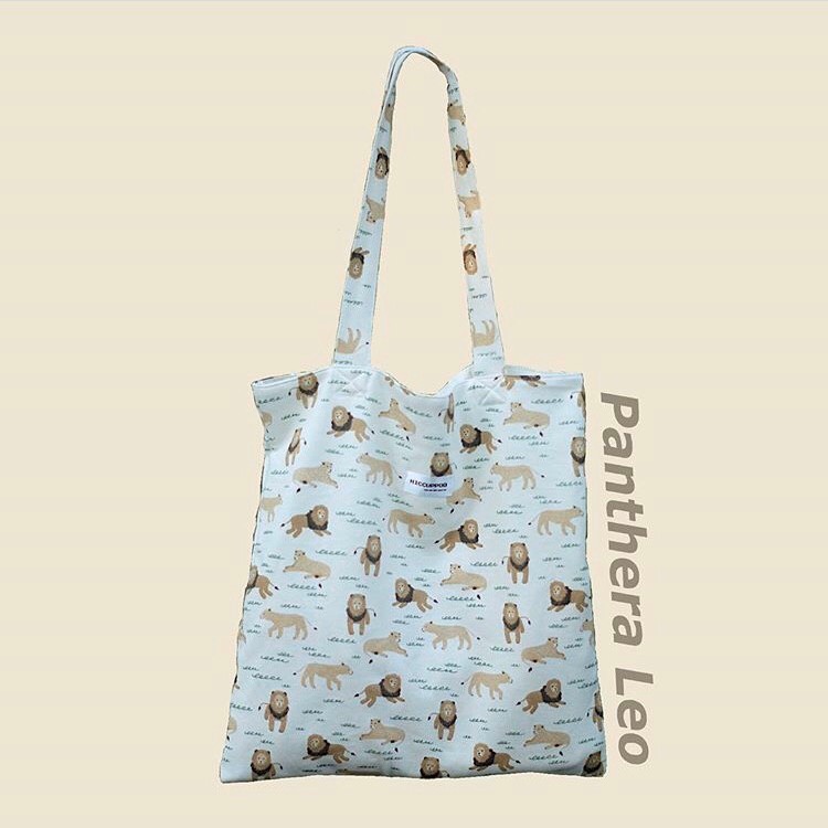 กระเป๋าผ้า HICCUPPOO รุ่น Panthera Leo